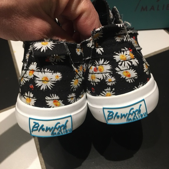 🌻Blowfish sunflower 🌻 Sneaker s - Picture 9 of 14